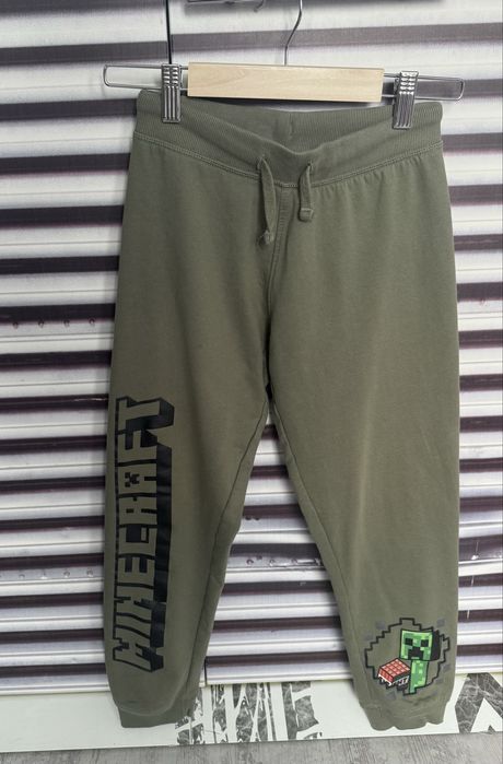 Спортни панталони Mainkraft, ватирани дрехи 9/10 г