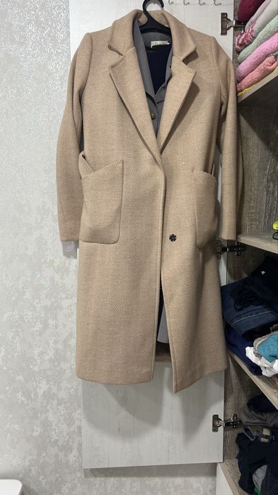 Продам  женское пальто