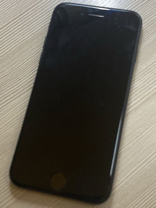 iPhone SE 2020года