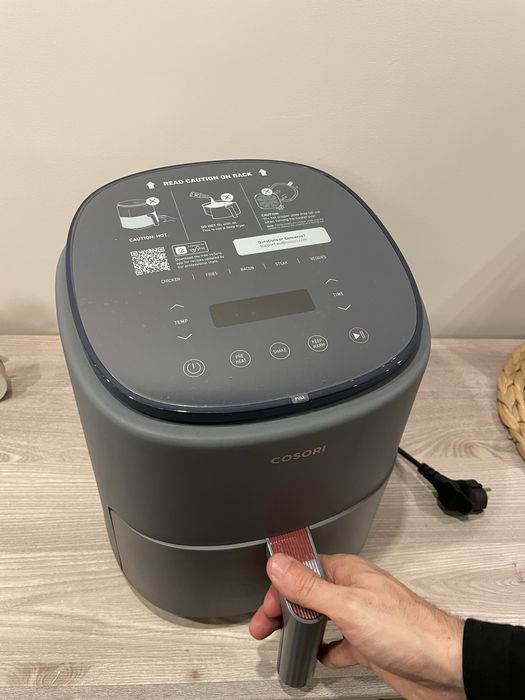Cosori airfryer чисто нов!