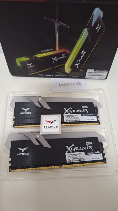 Memorii RAM 16Gb DDR4 4000mhz
