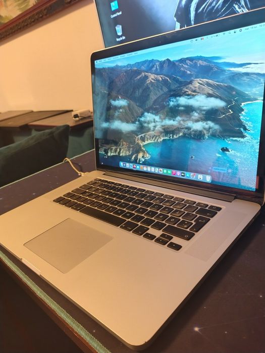 MacBook pro I7 ssd 1000 gb 16 gb ram