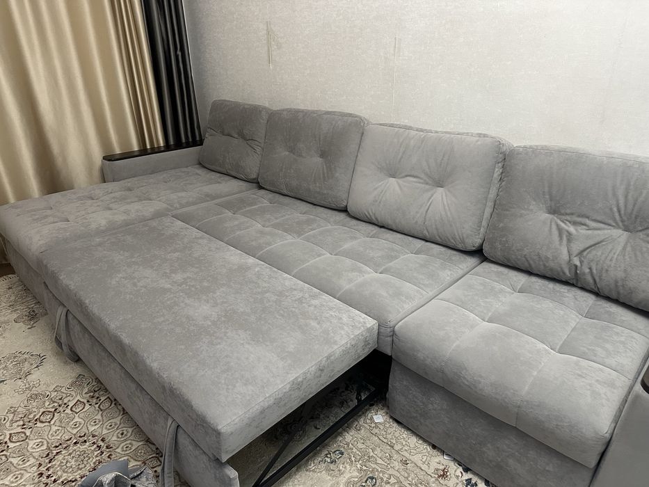 Продается диван 4м