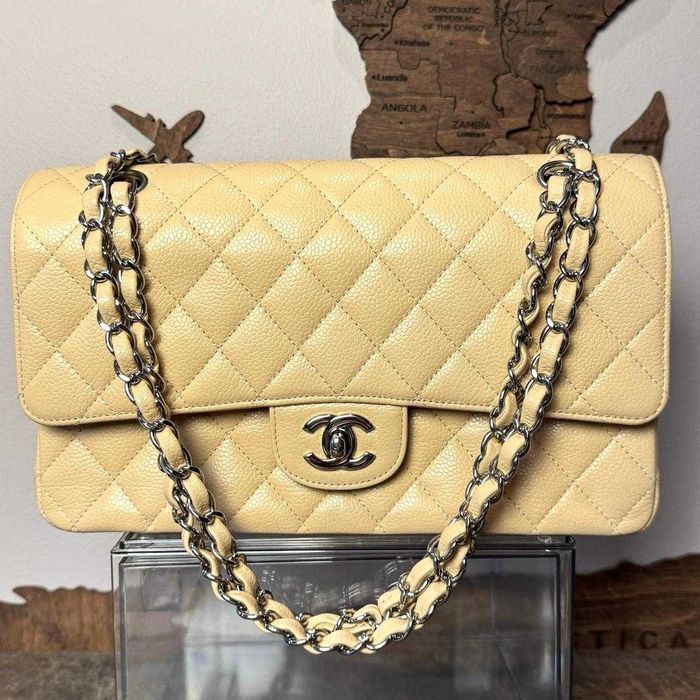 Geantă Chanel din Piele Bej / Crem, Poseta Chanel din Piele Caviar
