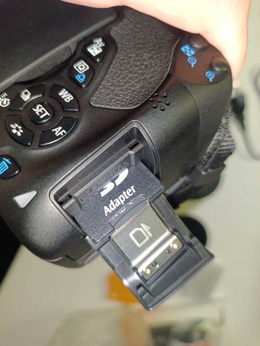 Canon 650D Новый, без пробега