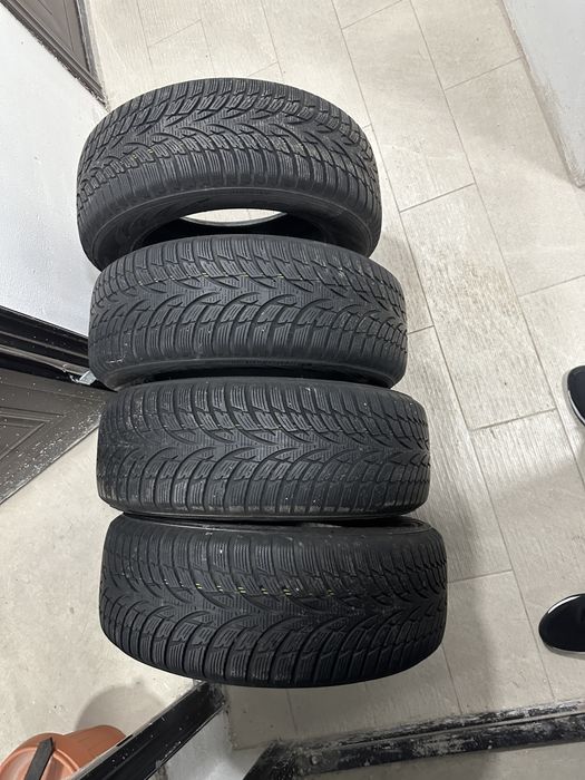 Cauciuciri Nokian, 215/60 r16 de iarna in stare buna