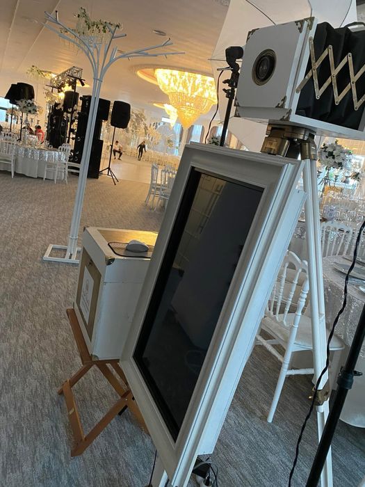 Experiență Premium: Cabină Foto & 360 Video Booth