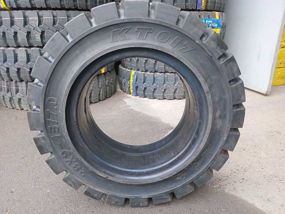 Шина размер 5.00-8 Solid KUNLUN