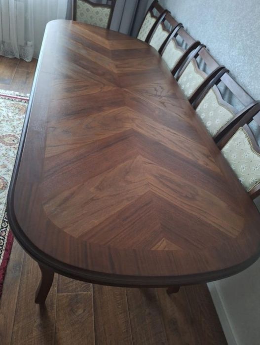 Продам гостевой стол