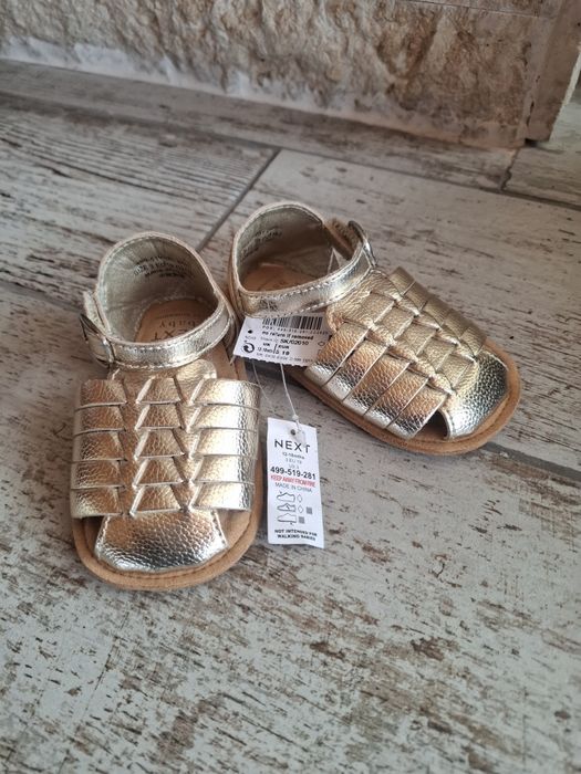 Papucei  aurii fetiță