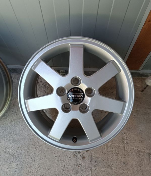 15/5/108-ВОЛВО С 30 S 60 V 40 V 50-перфектни-нов внос