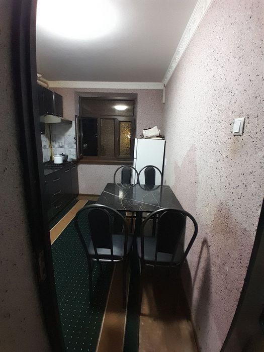 3 xonalik uy sotiladi