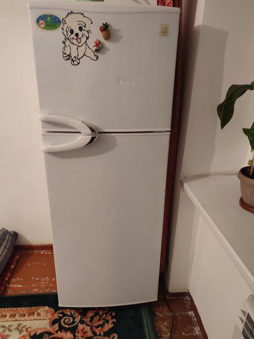 Холодильник в хорошем состоянии