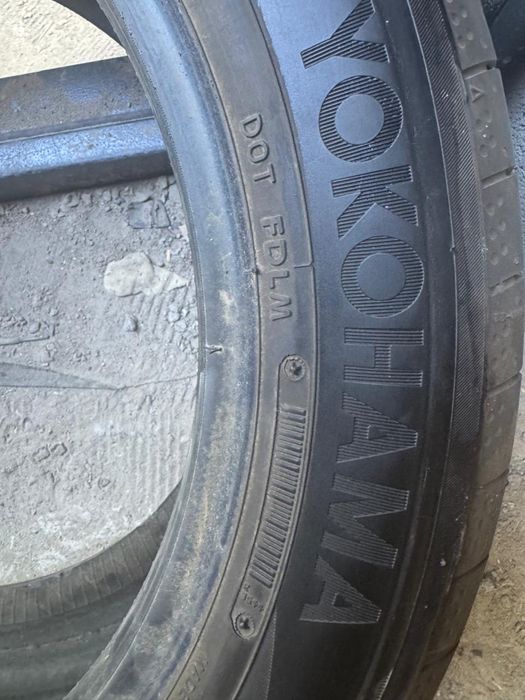 Yokohama шины 215/55 R17 2шт