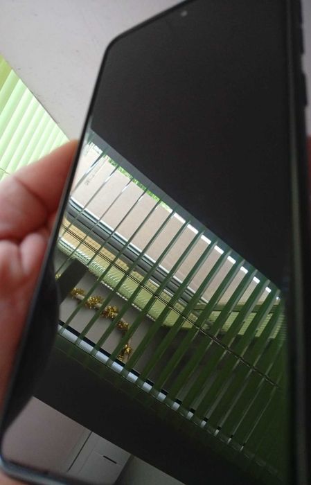 продавам телефон