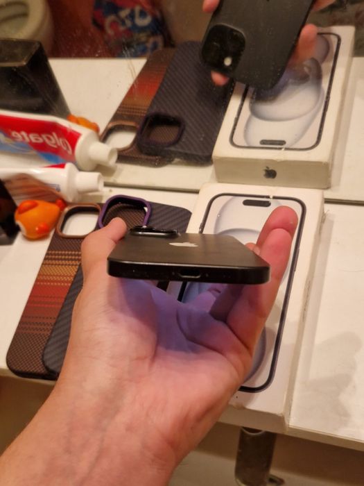 Продам iPhone 15