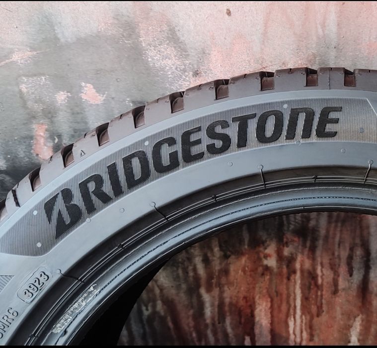 1 брой всесезонна гума  225/50/17 Bridgestone Turanza All Season 6
dot23