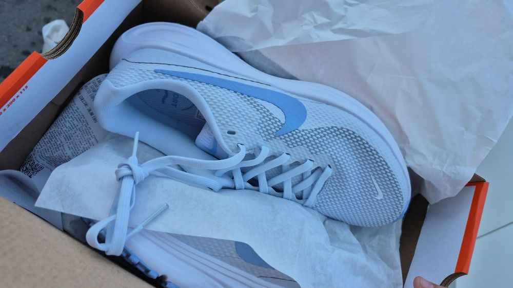 Маратонки Nike нови