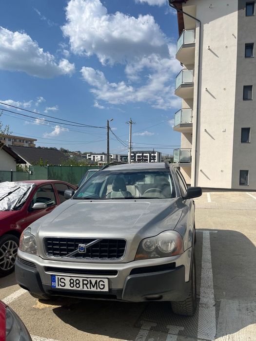 Vând Volvo xc 90