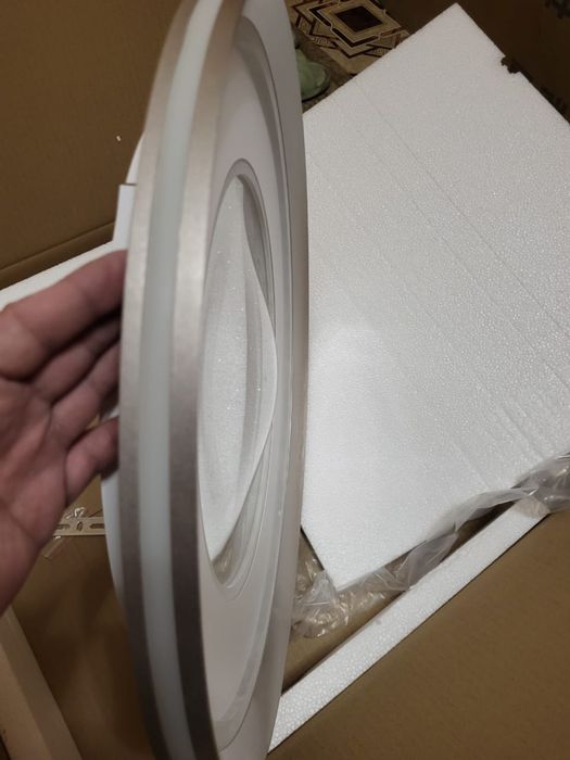 Люстра потолочная!