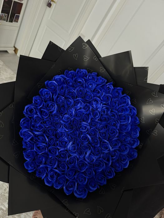 Buchet trandafiri sapun cu stitch ursulet coronita/ trandafiri cu sclipici
