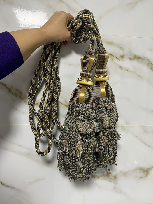 Срочно продам держатели для штор