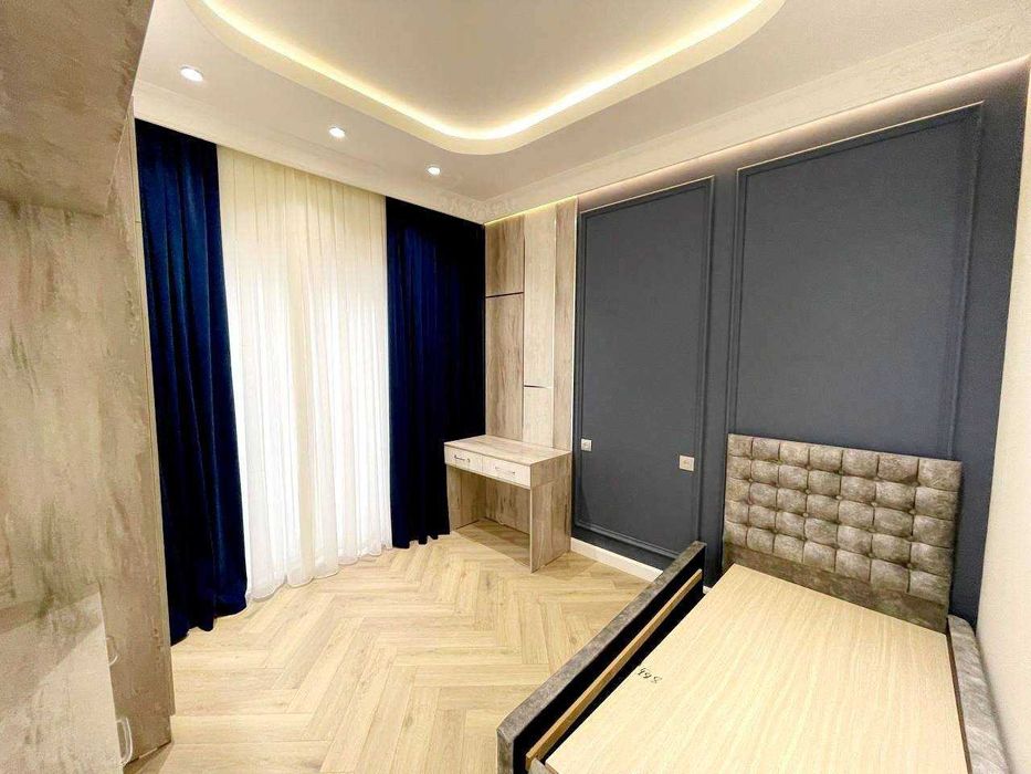 Сдается новая квартира в ЖК Акай Сити! 
Новый ремонт 3х комнатная!