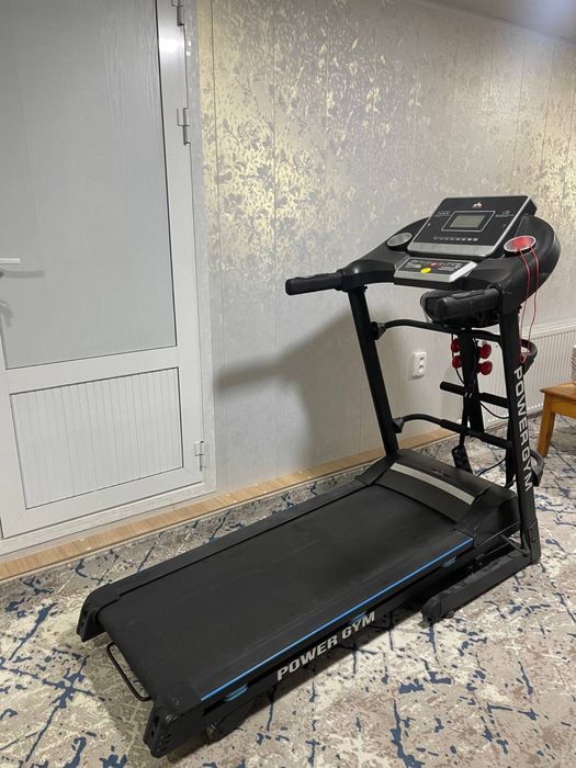 Продаётся беговая дорожка,кондиционер,стиральная машина,савбуфер