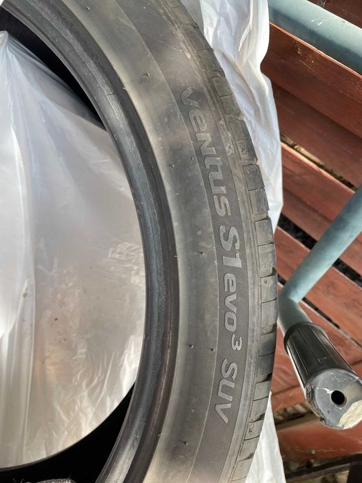 Set 4 Anvelope vara SUV 295 35 21 Bridgestone HANKOOK  Venus 265 40 21