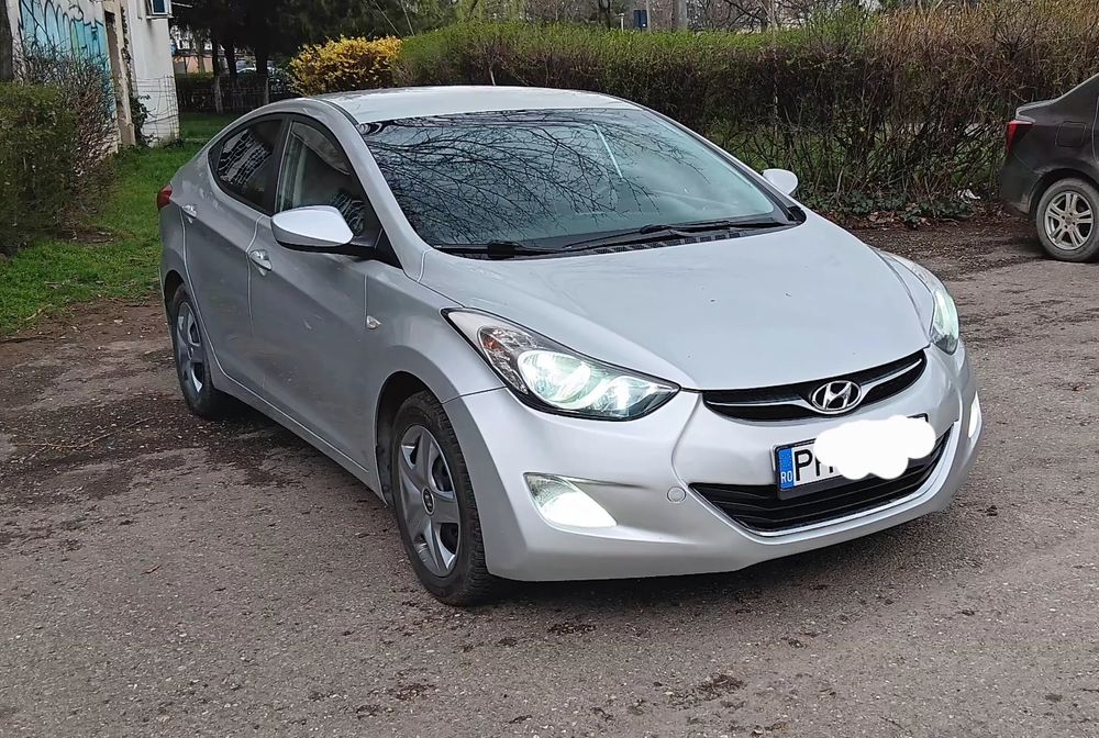 Elantra 2012, cumpărată Ro, anvelope cu jante vara+iarna