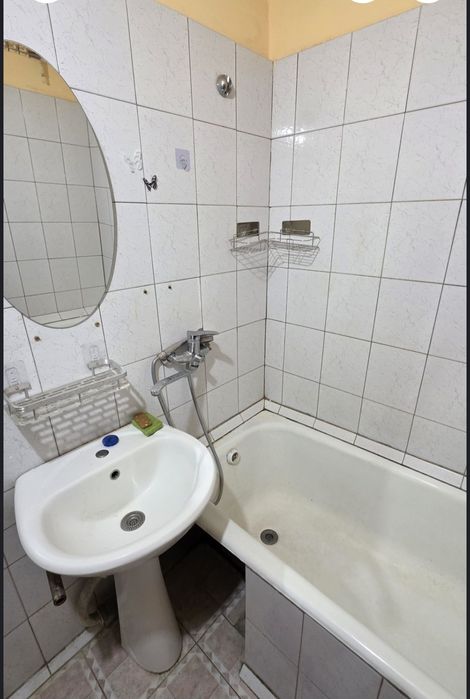 Сдам 2 комн  140 центр Революция