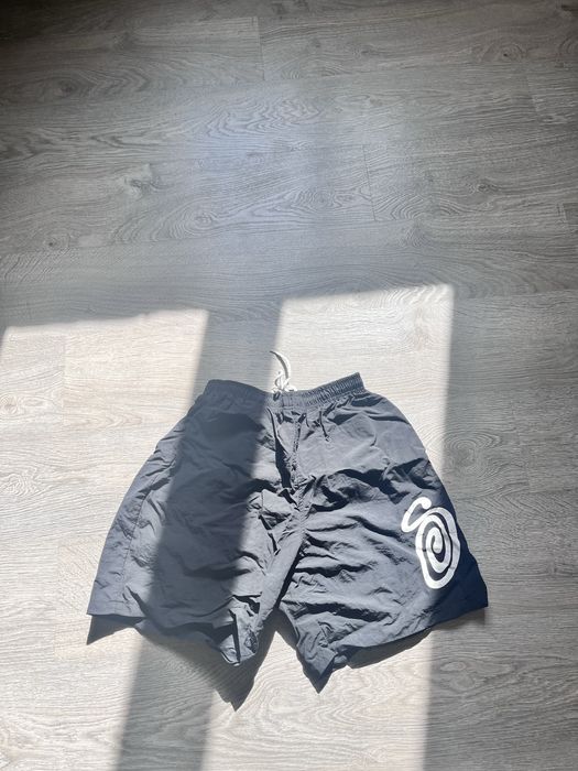 продам одежду размера L XL