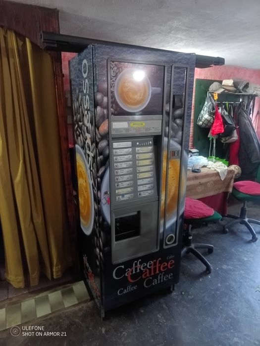 Вендинг машина zanussi