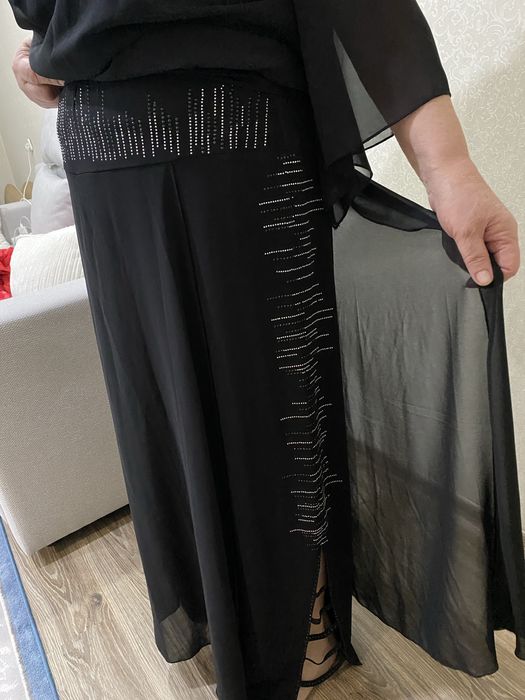 Костюм женский праздничный