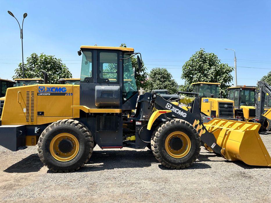 Фронтальный погрузчик  XCMG 2,1 куба ИМЕЕТСЯ В НАЛИЧИИ!