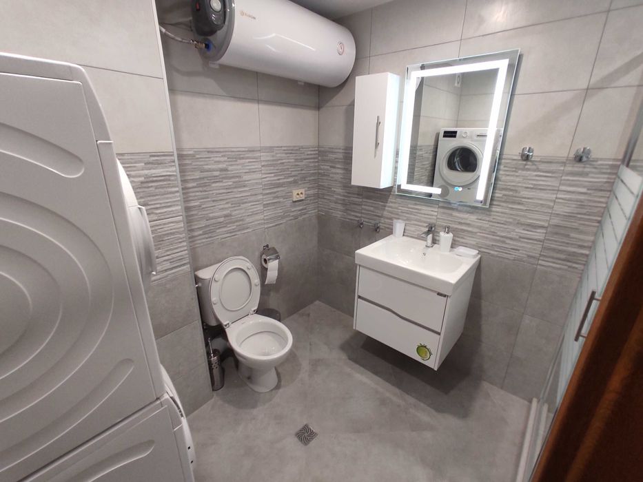 Дава се под наем Двустаен апартамент в Пловдив, Въстанически - 78 кв.м за 484.5 € - Снимка #8