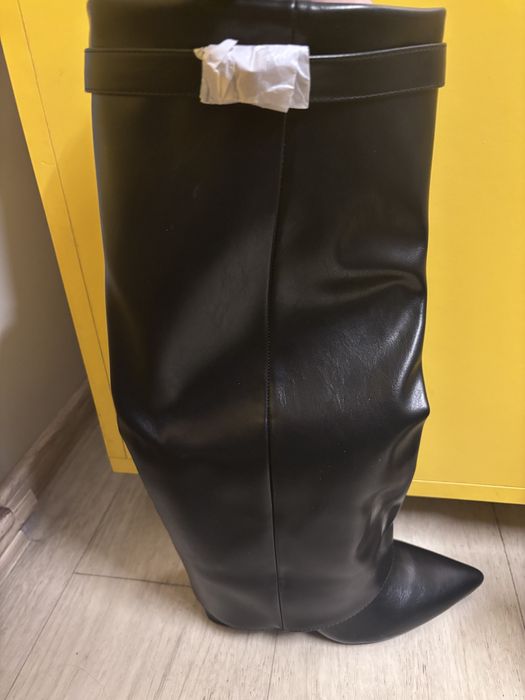 Cizme negre de dama