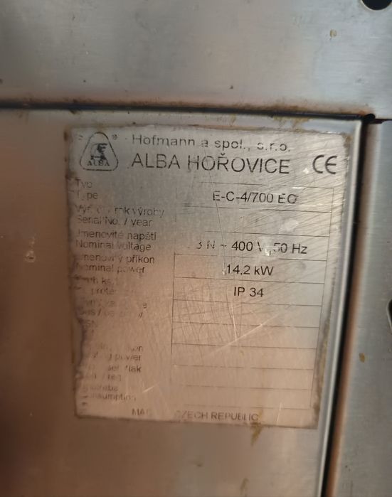 Професионална готварска печка фурна и 4 котлона от Чехия