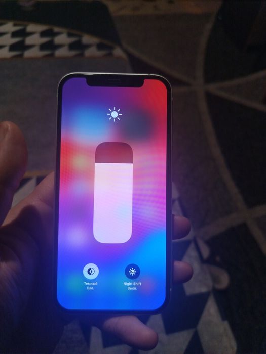 Продам или обменяю Айфон 12