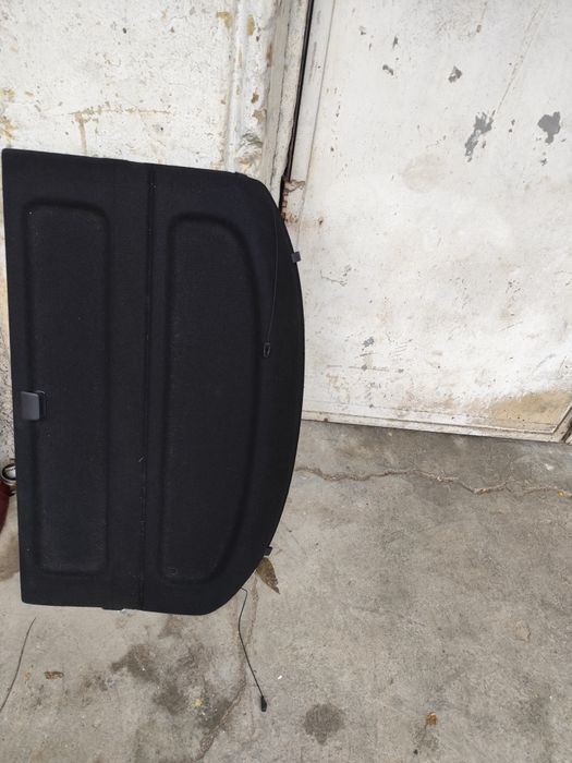 Кора за багажник на mazda 3 от 2 000 година и нагоре