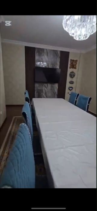 Комплект мебели: 10 стульев + 2 стола