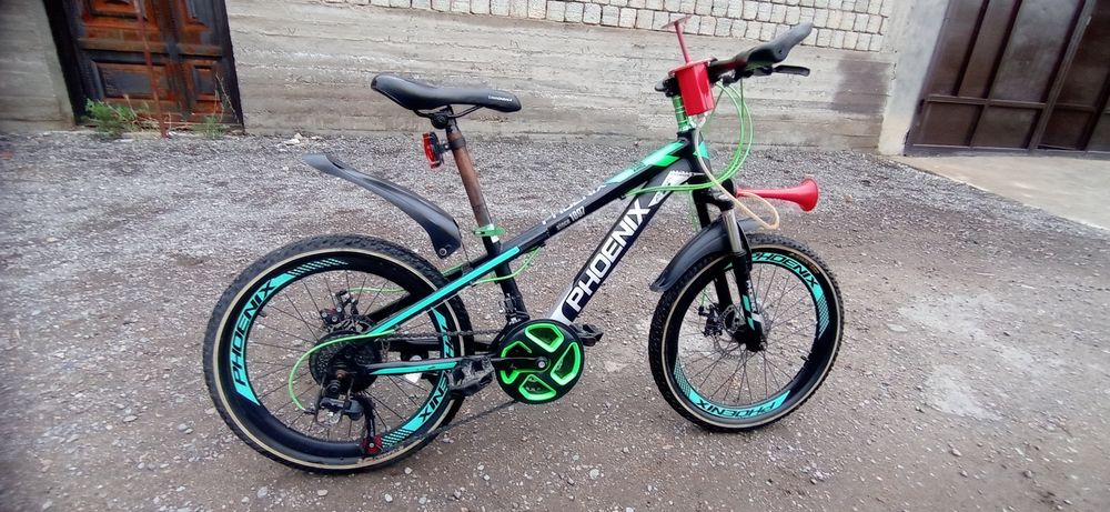 Phoenix 20 velosiped srochna  sotiladi