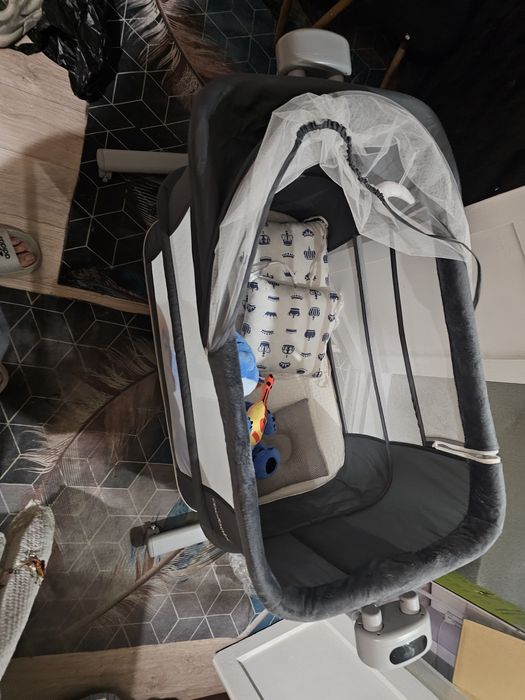 Детская кроватка с электро приводом