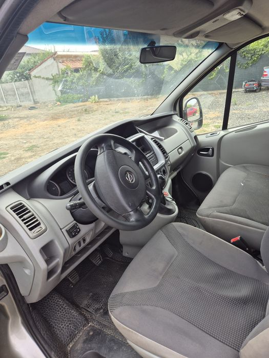 Opel Vivaro model lung  2.0 cdti 2012 8+1 locuri