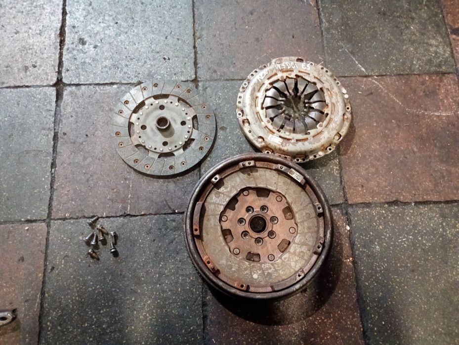 Kit ambreiaj volanta placa si disc renault scenic 3 1.5dci euro5 k9k