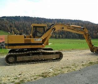 Dezmembrez excavator pe șenile Caterpillar 211LC, 211B, 212B – piese