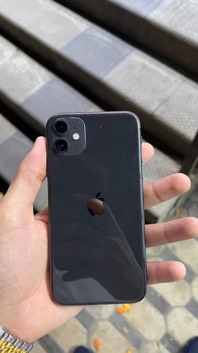 Iphone 11 sotiladi