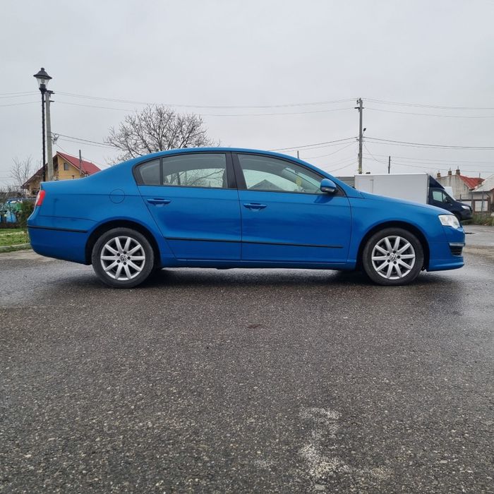 Vând Volkswagen Passat