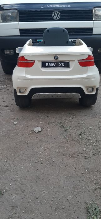 Детская машинка. BMW X6