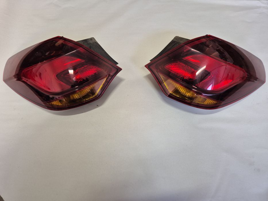 Stopuri spate opel astra j